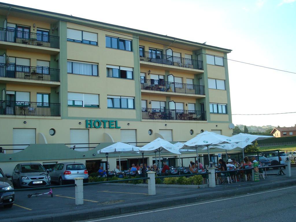 Hotel Brisamar Bañugues المظهر الخارجي الصورة